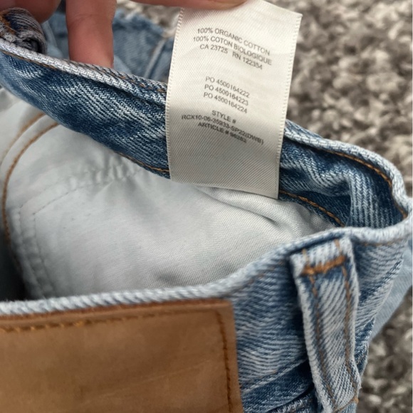 Denim forum Aritzia The BF Loose Mid Thigh Short - Picture 9 of 12